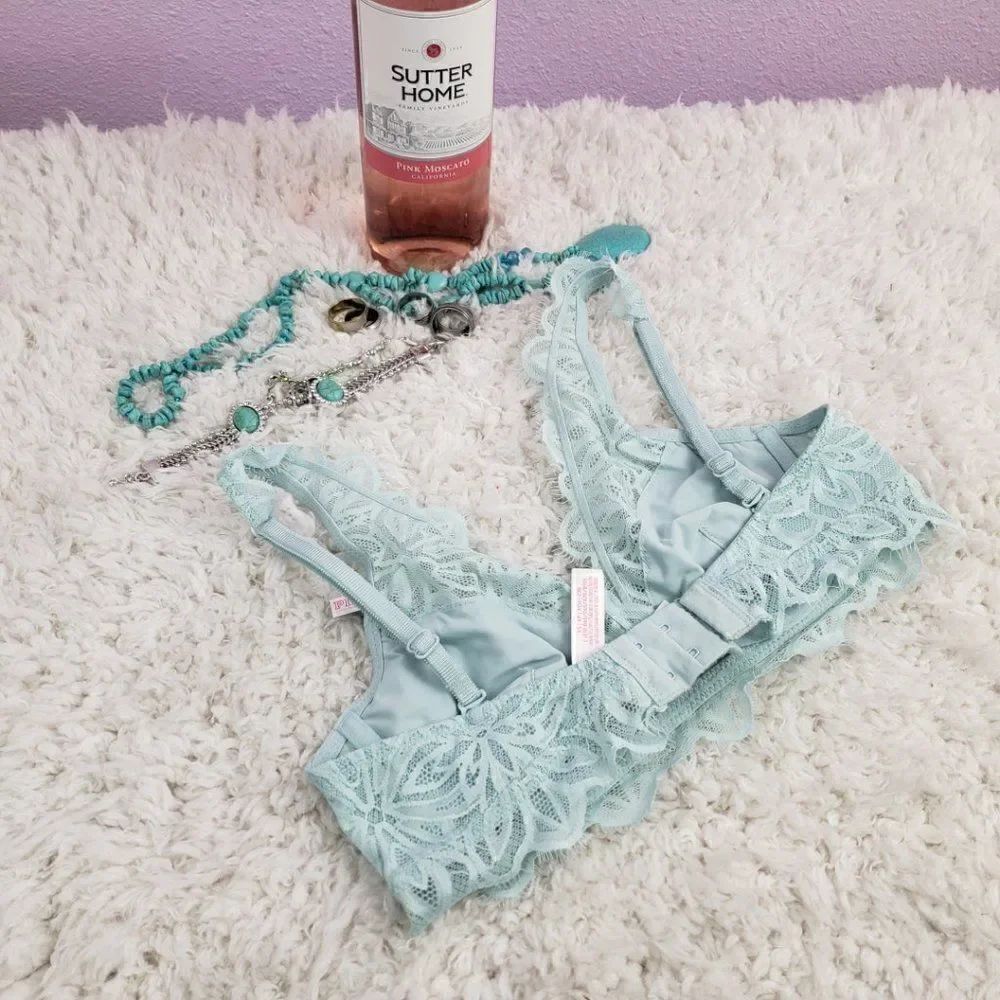 VS The Date Blue Light Lace Mesh Unlined Bralette - Picture 3 of 4